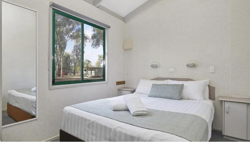 Apex Riverbeach Holiday Park Mildura Bagian luar foto